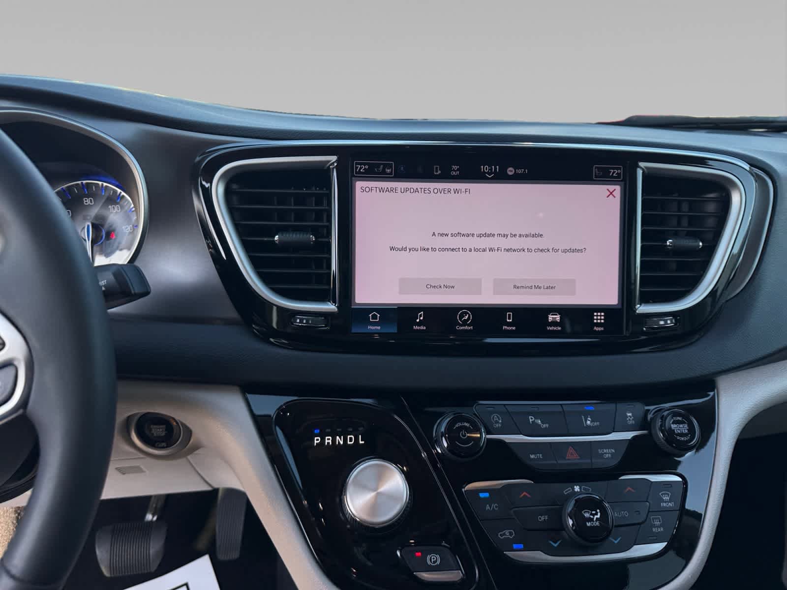 Used 2023 Chrysler Pacifica Touring-L FWD image 15