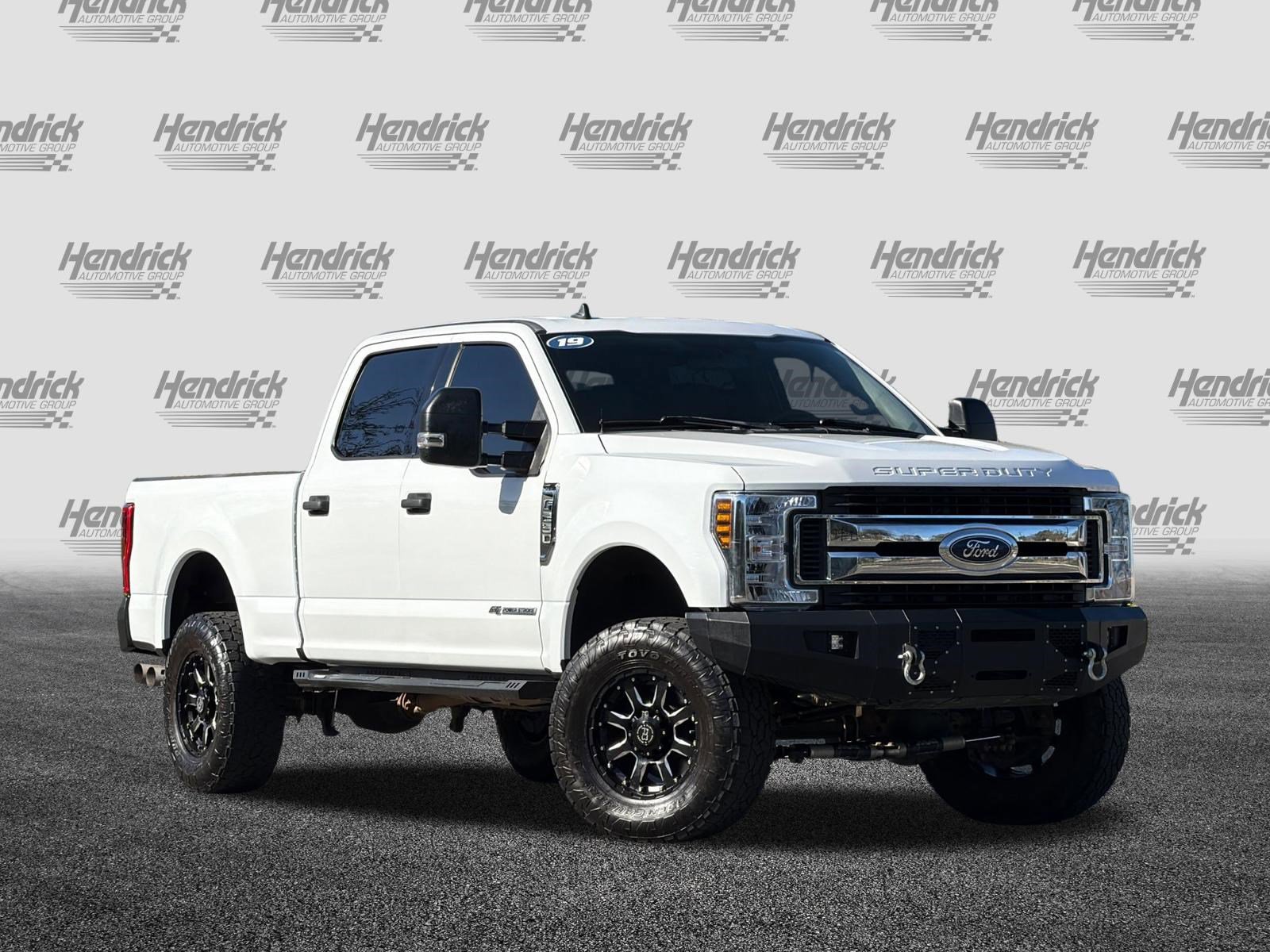 Used 2019 Ford F250 XLT w/ XLT Value Package image 2