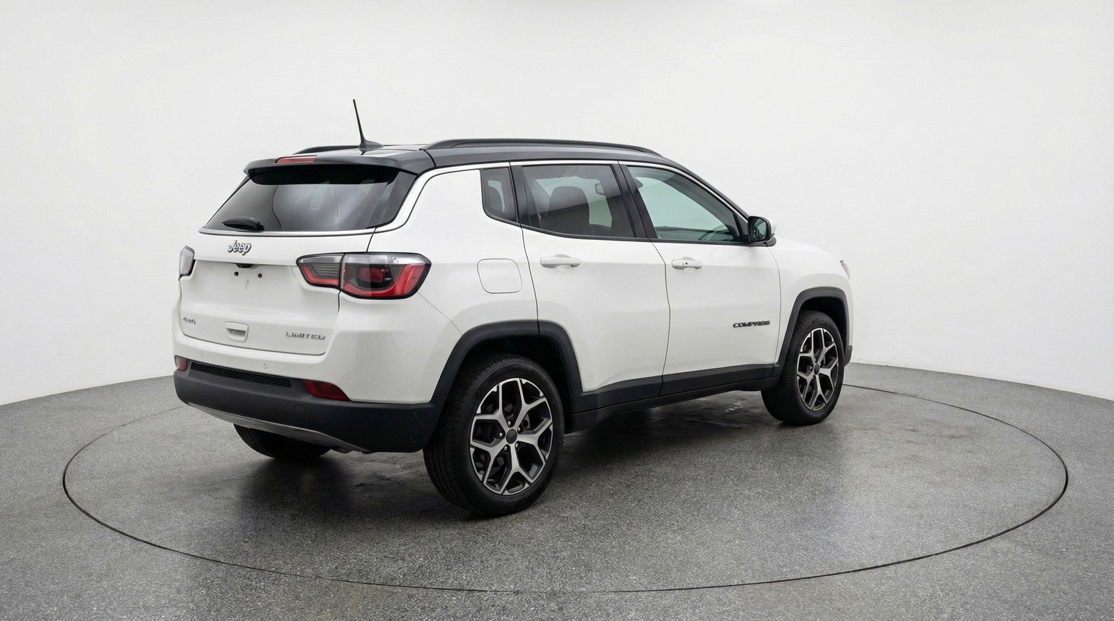 Used 2025 Jeep Compass Limited image 9