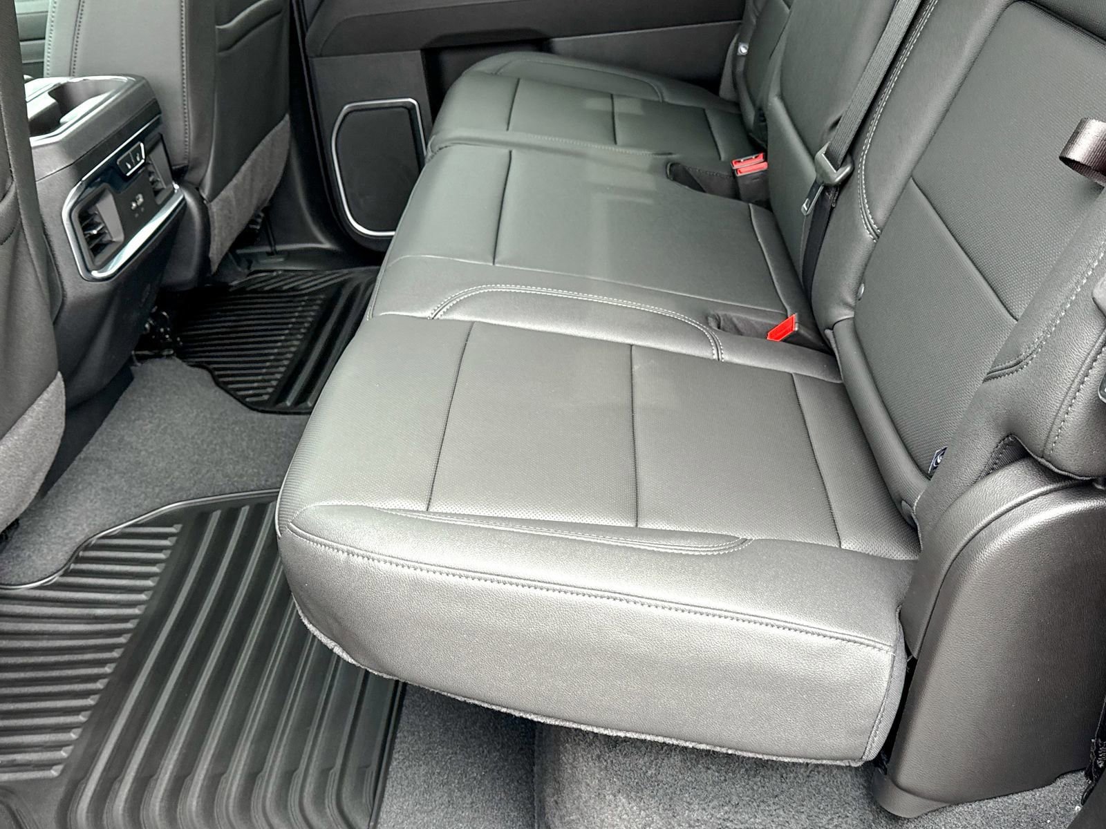 New 2026 Chevrolet Silverado 1500 LTZ w/ LTZ Premium Package AWD/4WD image 22