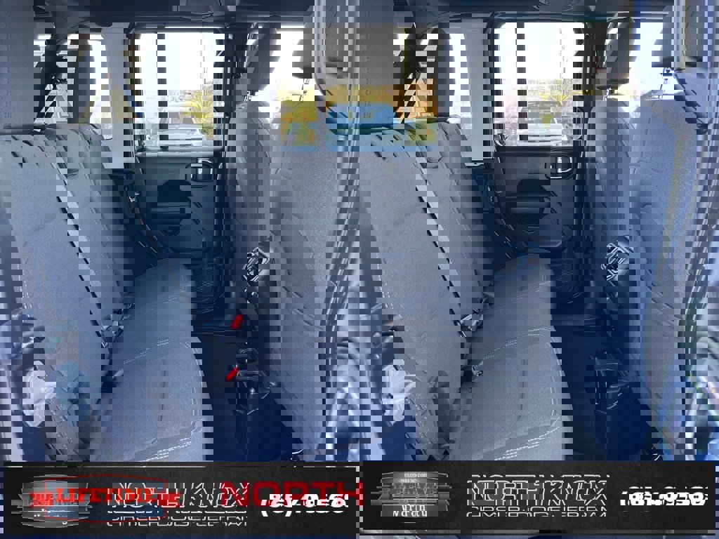 Used 2025 Jeep Wrangler Sport S image 23