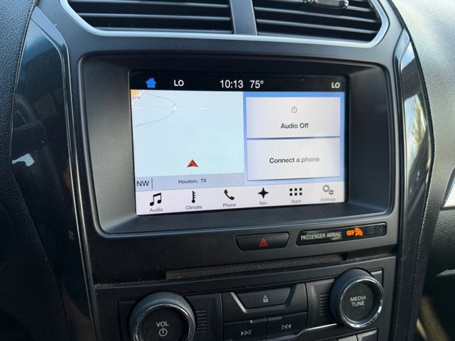 Used 2017 Ford Explorer XLT w/ Equipment Group 201A FWD image 15