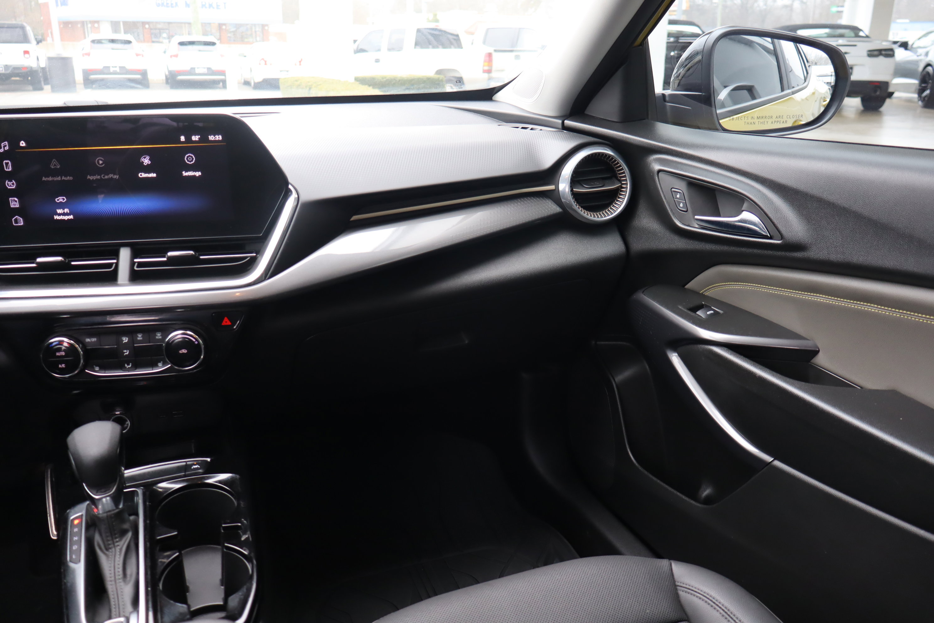 Certified 2024 Chevrolet Trax ACTIV w/ Sunroof Package image 13