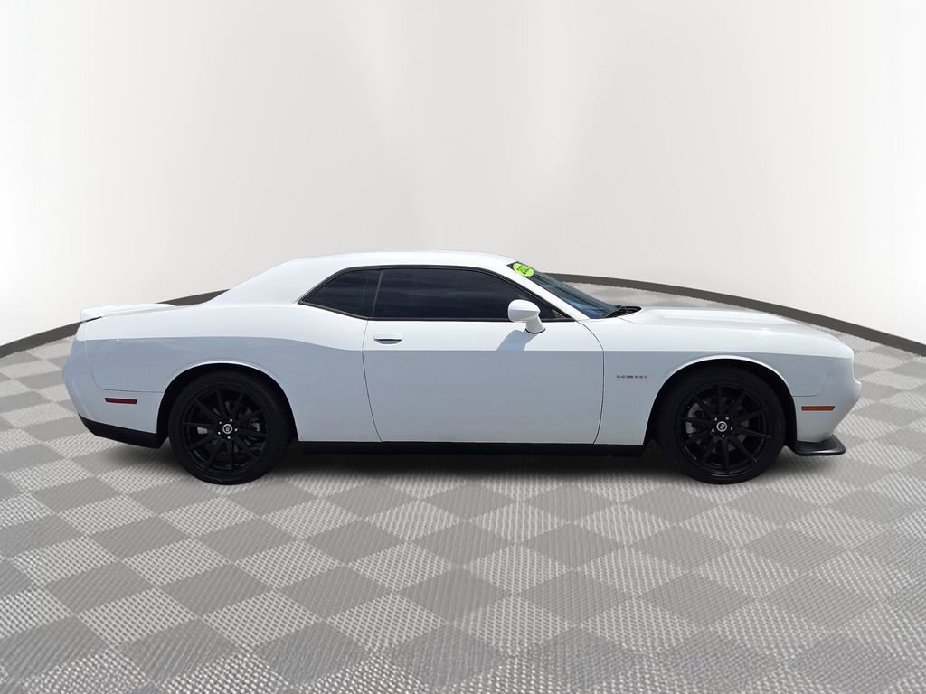Used 2022 Dodge Challenger R/T image 7