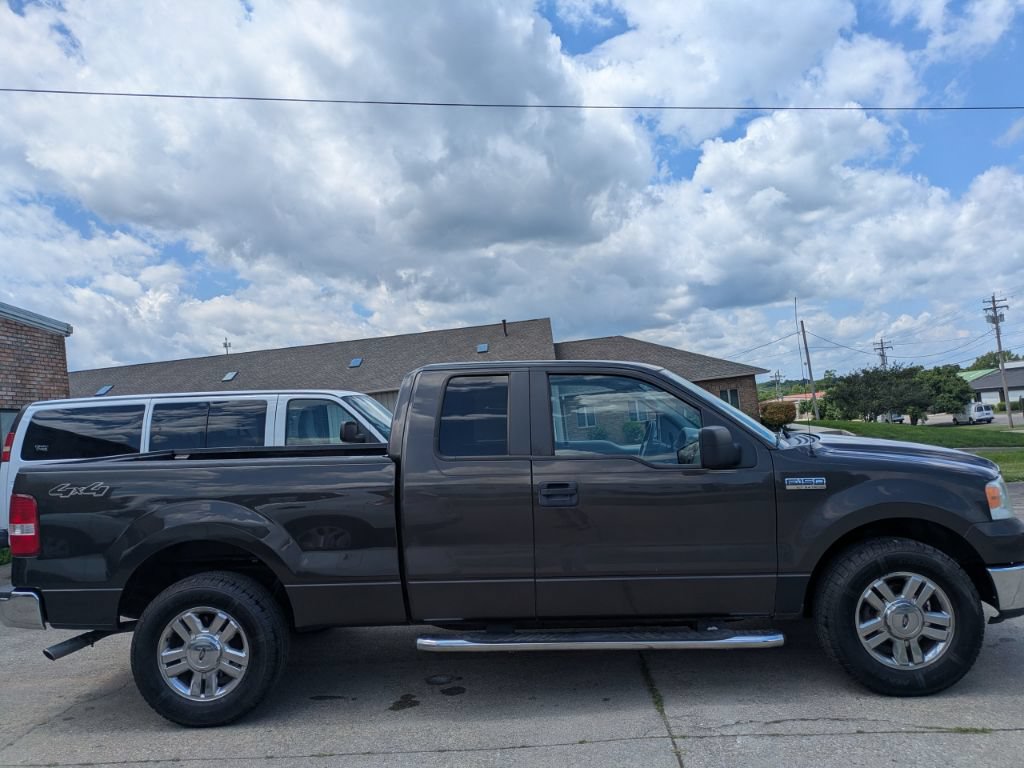 Used 2007 Ford F150 XLT AWD/4WD image 4