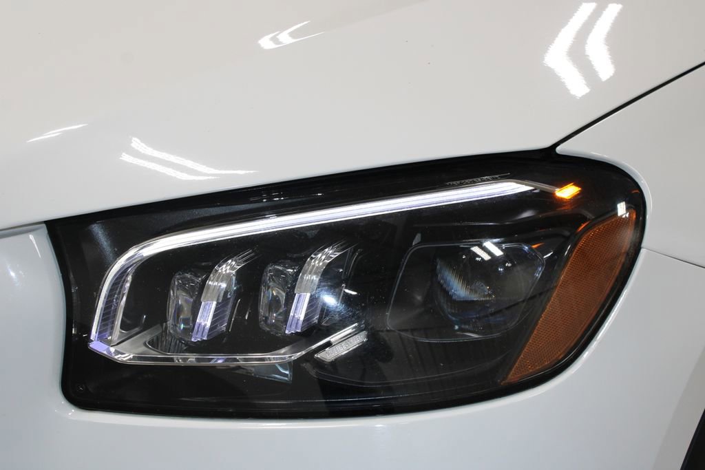 Used 2024 Mercedes-Benz GLS 450 4MATIC image 13
