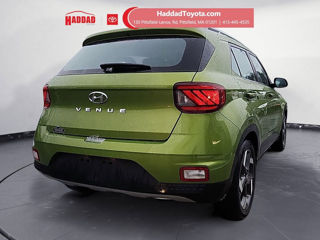 Used 2024 Hyundai Venue SEL image 5