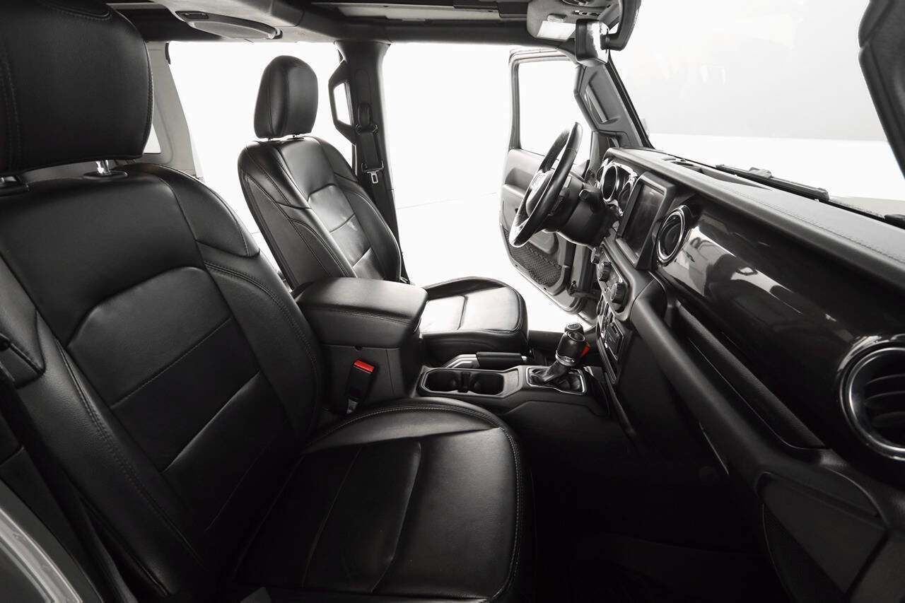 Used 2021 Jeep Wrangler Unlimited Sahara image 22