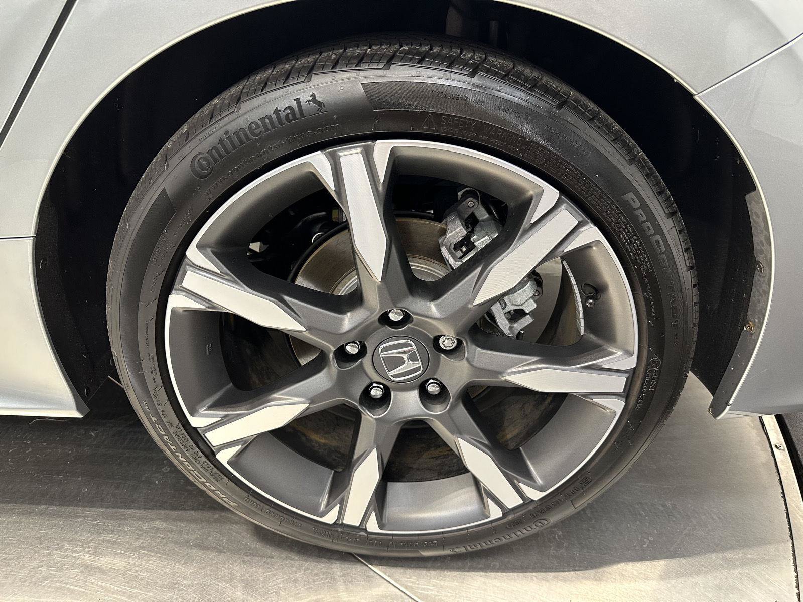 Certified 2025 Honda Civic Sport Touring image 10