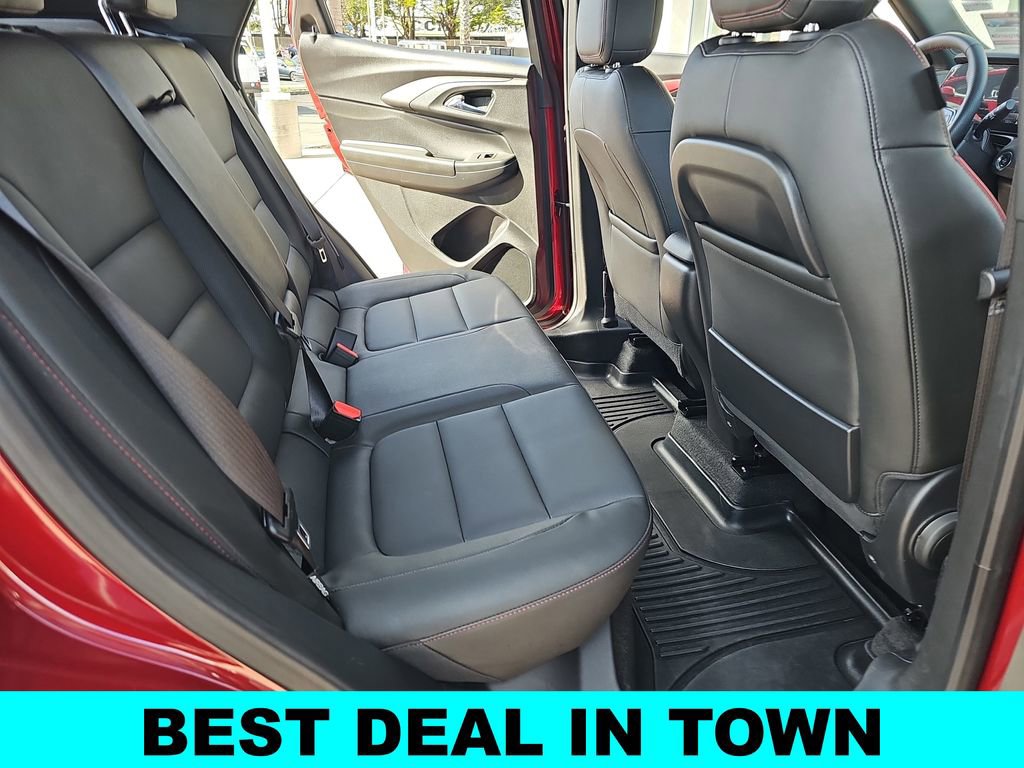 Used 2025 Chevrolet TrailBlazer RS w/ Driver Confidence Package image 11