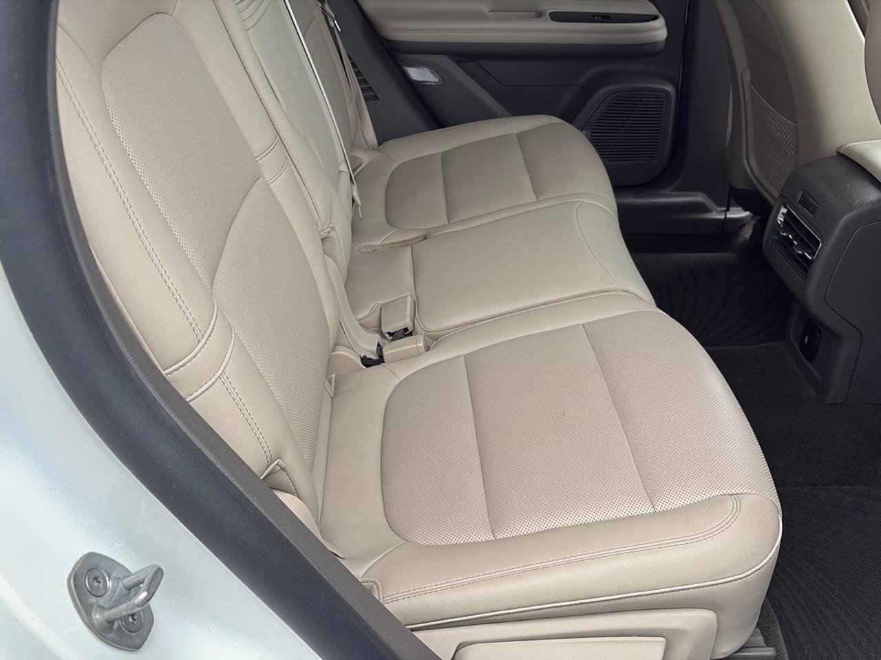 Used 2022 Lincoln Corsair AWD w/ Equipment Group 101A image 27