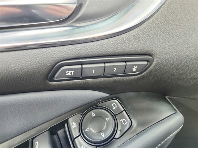 Used 2024 Buick Enclave Premium image 21