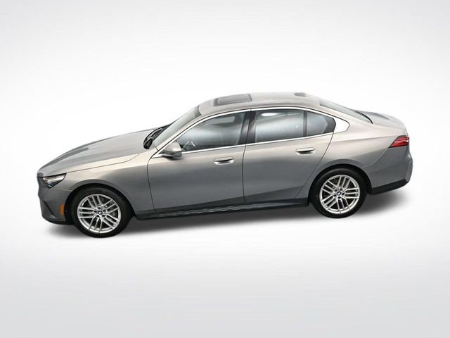 Used 2024 BMW 530i 530i w/ Premium Package image 24