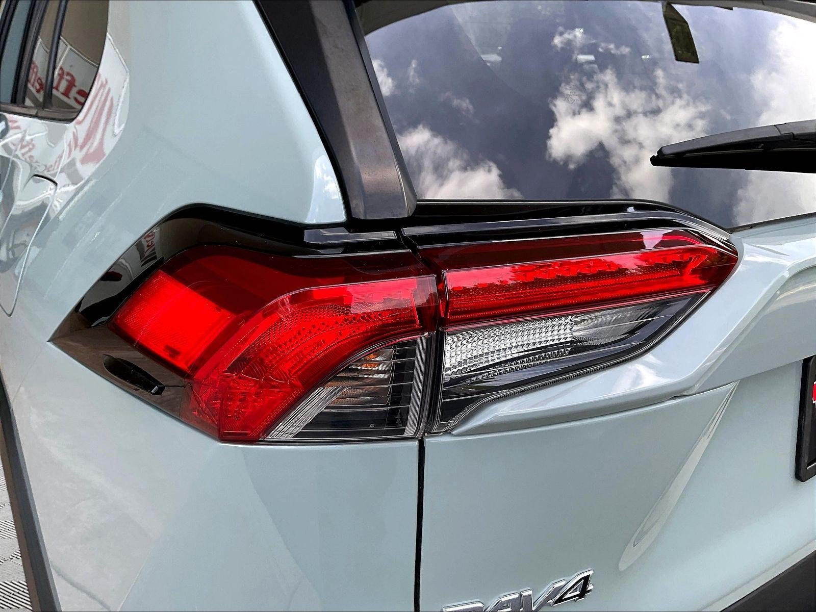 Used 2023 Toyota RAV4 XLE FWD image 23