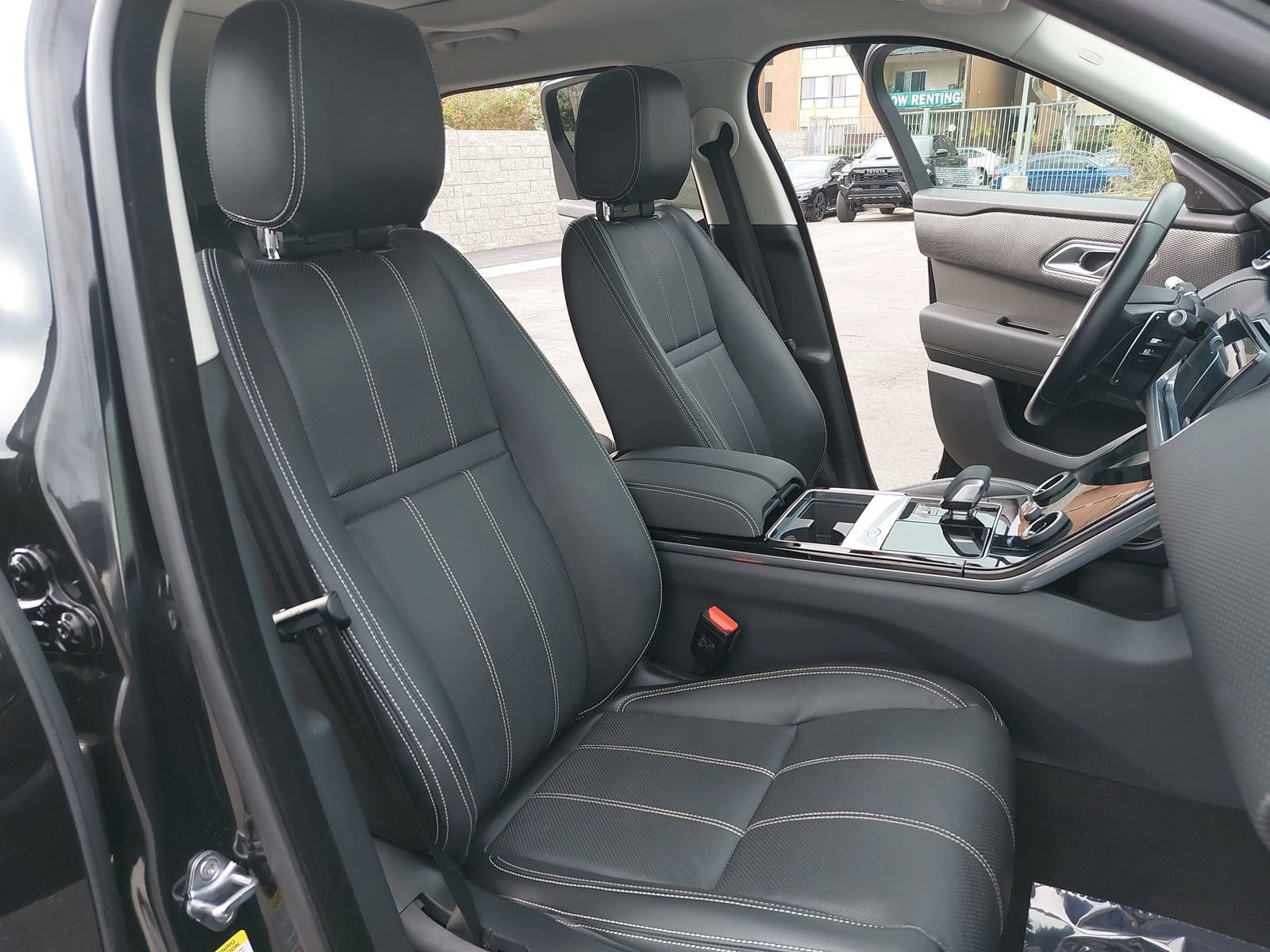 Used 2022 Land Rover Range Rover Velar S AWD/4WD image 10