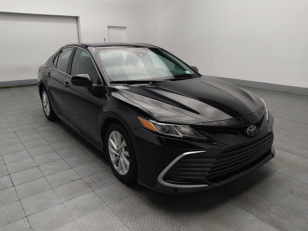 Used 2022 Toyota Camry LE image 13