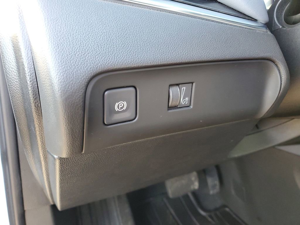 Certified 2023 Buick Enclave Essence image 9