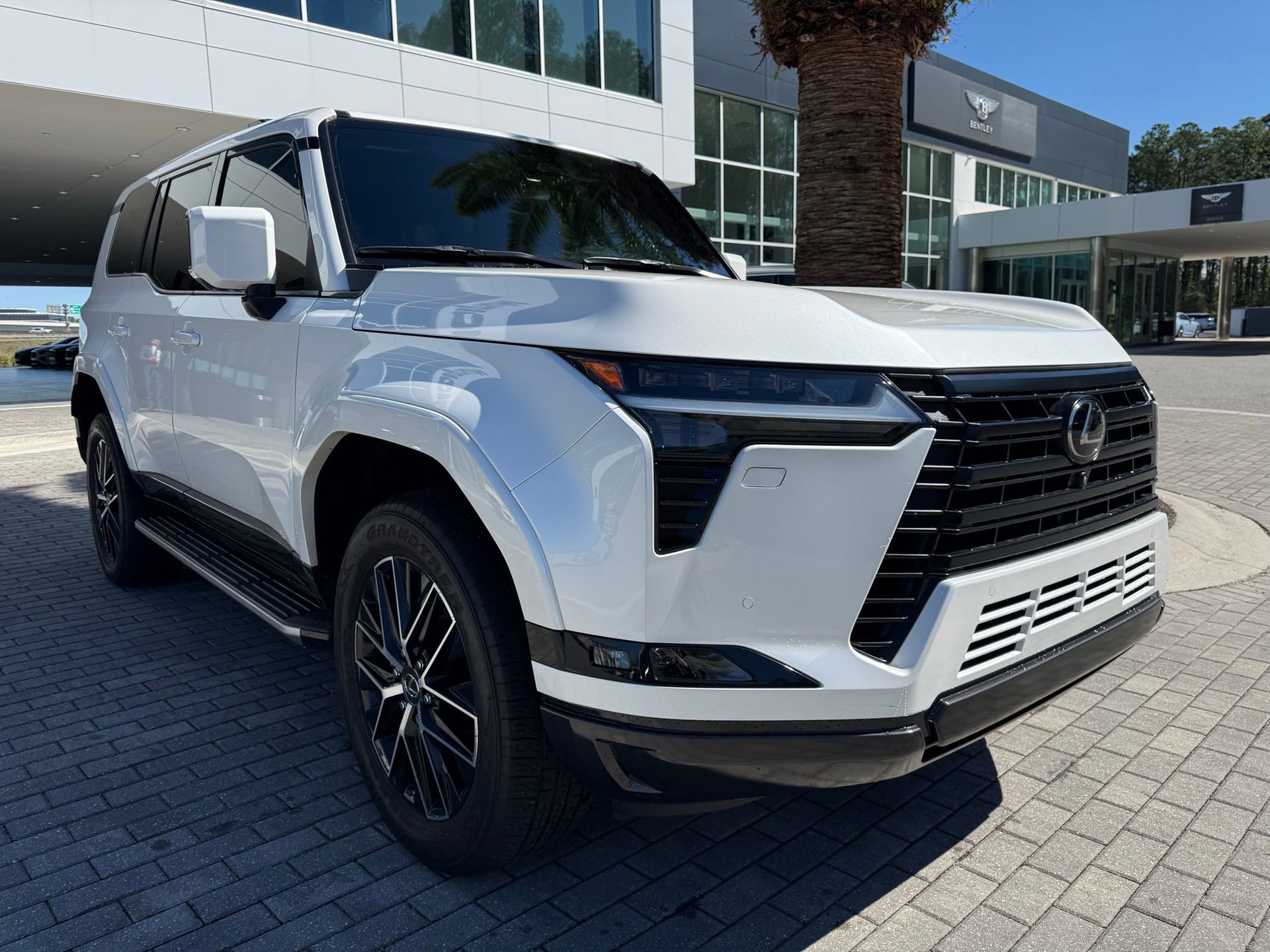 Used 2024 Lexus GX 550 550 Premium+ w/ Accessory Package (Z1) image 7