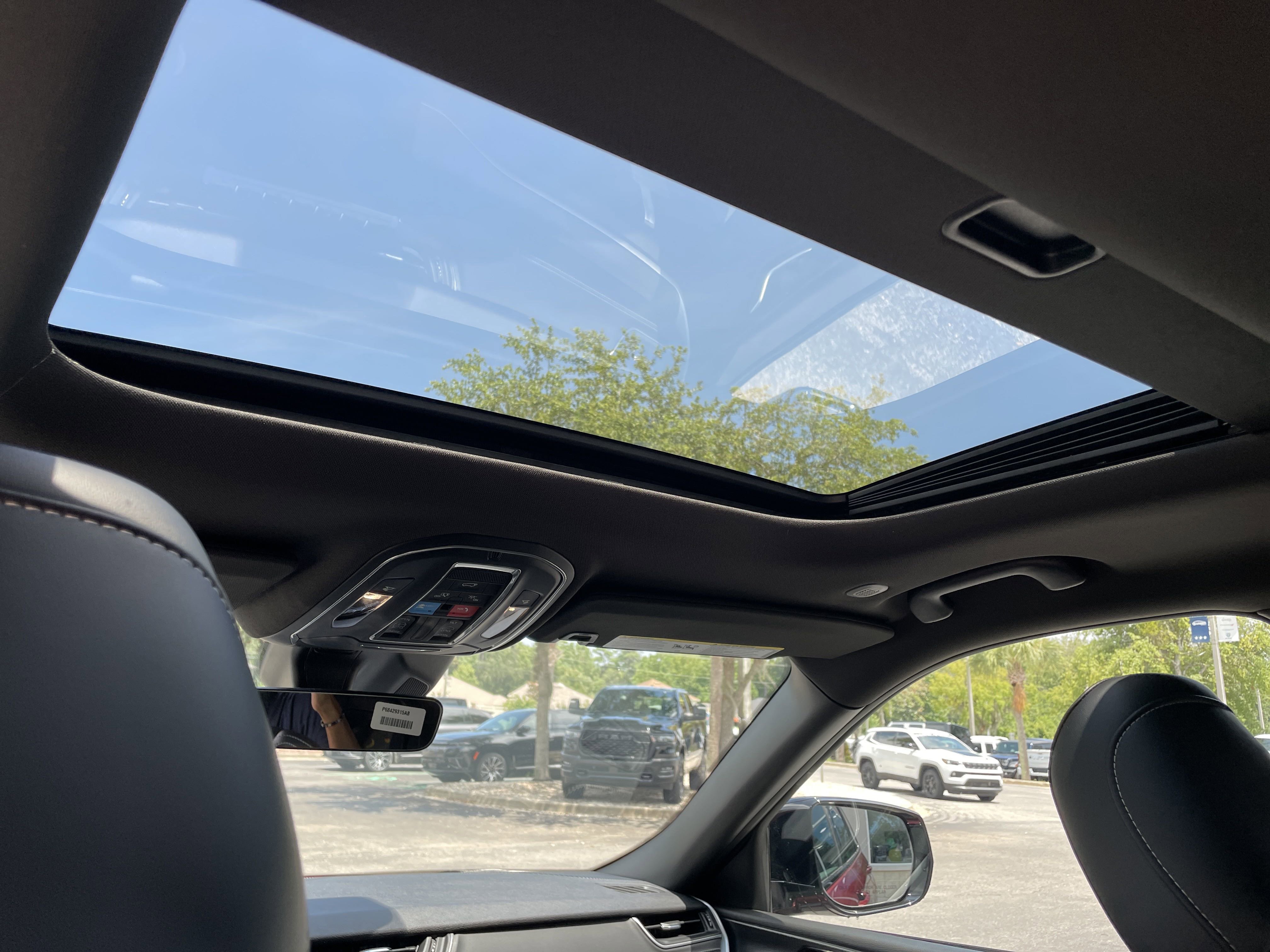 New 2025 Jeep Grand Cherokee L Altitude image 62