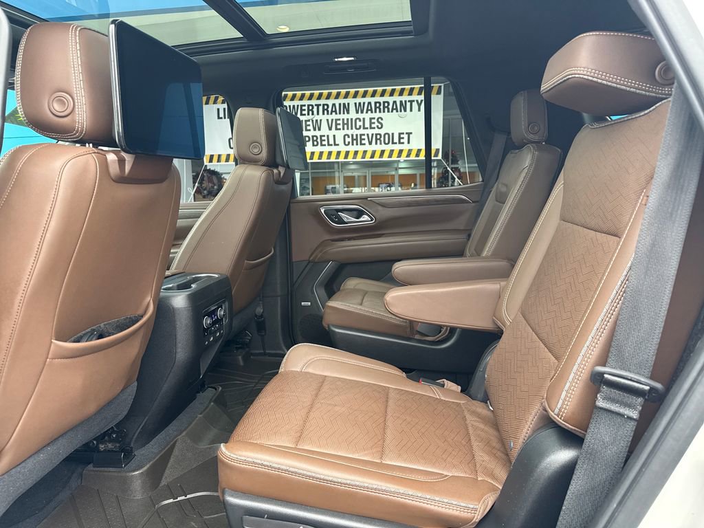 Used 2021 Chevrolet Tahoe High Country w/ Premium Package image 32