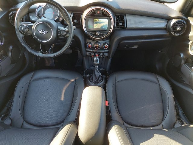 Used 2019 MINI Cooper 4-Door Hardtop FWD image 3