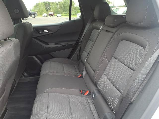 Used 2026 Chevrolet Equinox LT AWD/4WD image 9