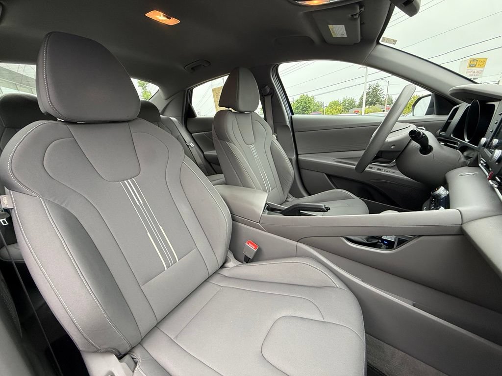 Certified 2023 Hyundai Elantra SEL FWD image 19