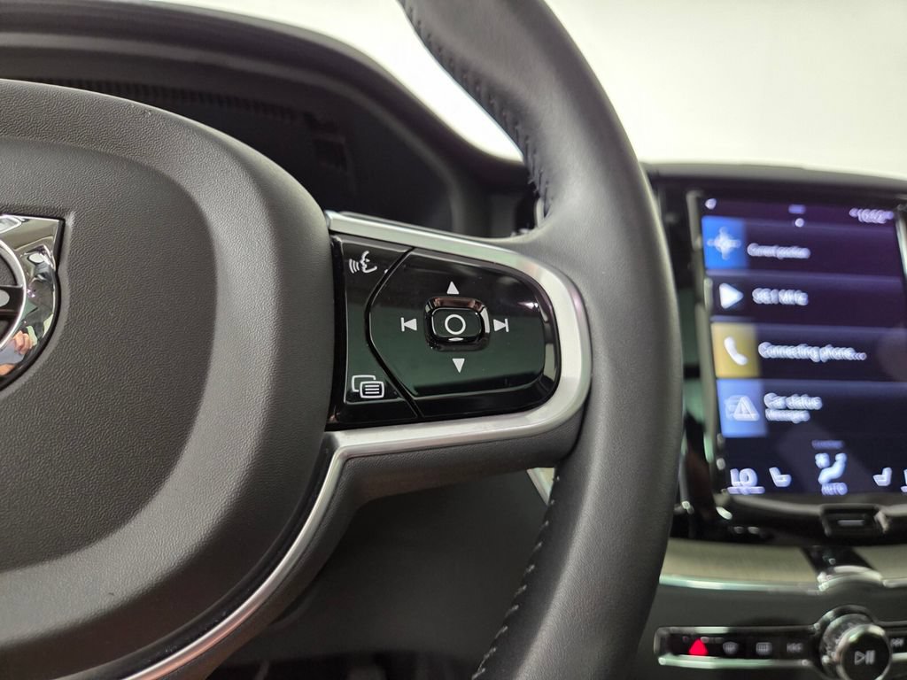 Used 2021 Volvo XC60 T5 Inscription FWD image 25