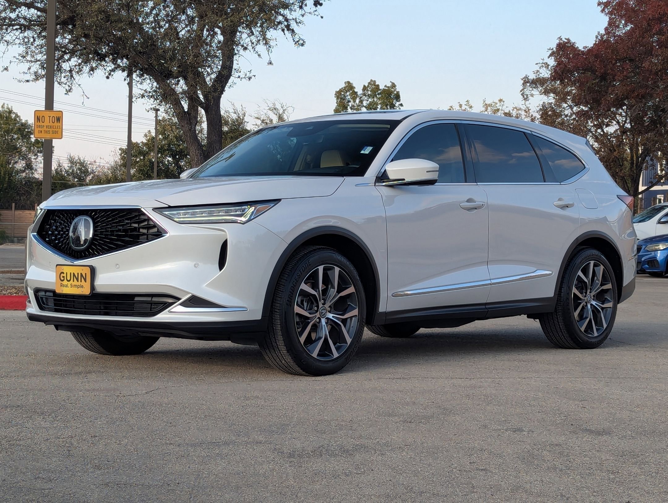 Certified 2023 Acura MDX FWD w/ Technology Package image 8