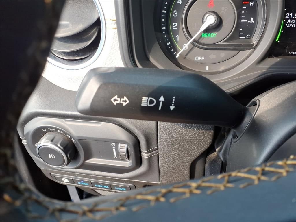 Used 2024 Jeep Wrangler Sahara 4xe image 18