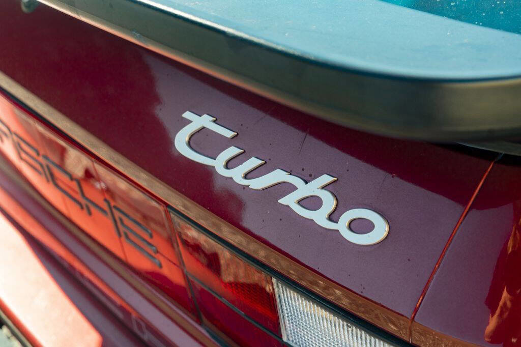 Used 1986 Porsche 944 Turbo image 37