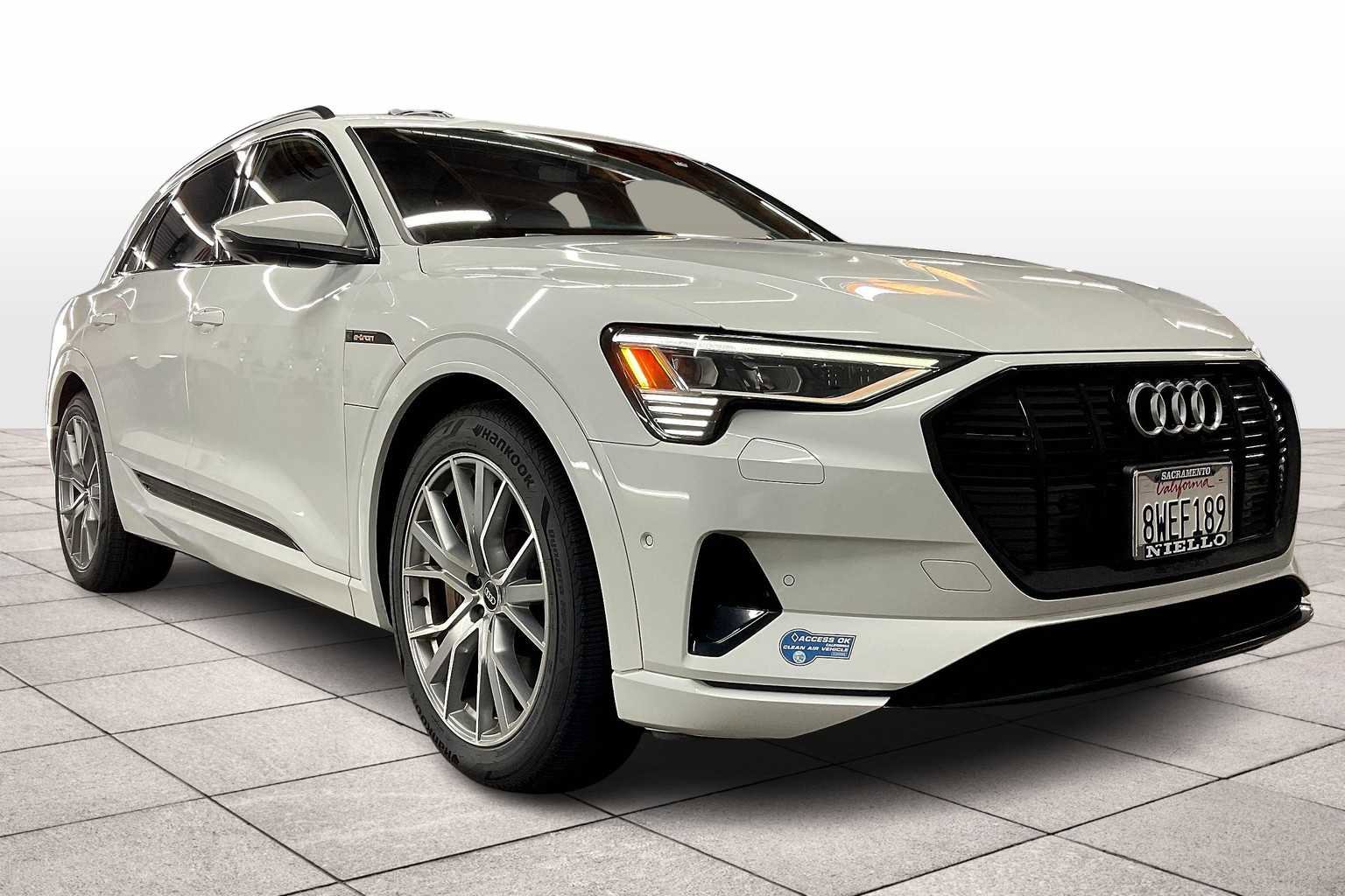 Certified 2021 Audi e-tron Prestige w/ Prestige Package image 2
