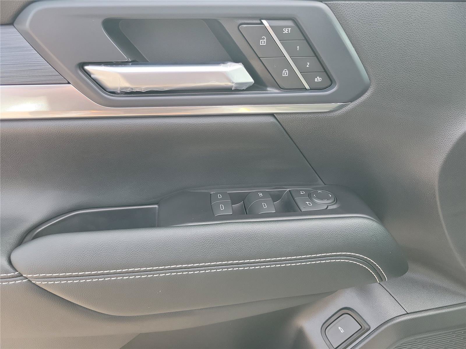 New 2027 GMC Terrain Elevation w/ Elevation Premium Package FWD image 19