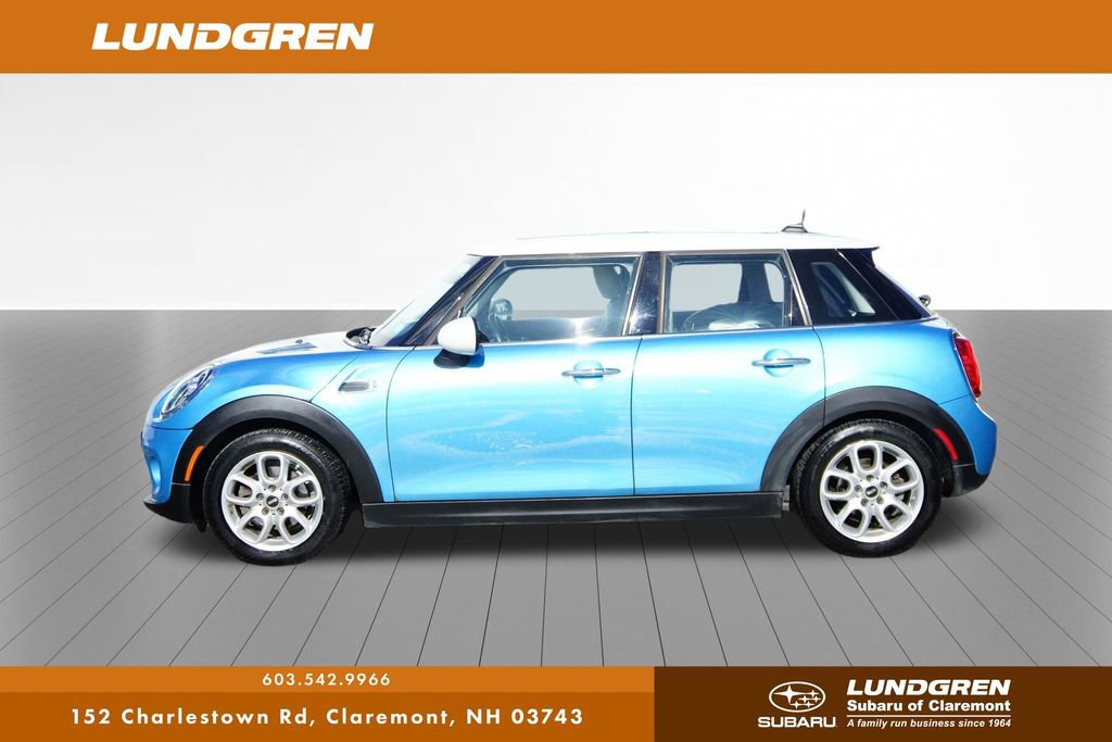 Used 2019 MINI Cooper 4-Door Hardtop image 2