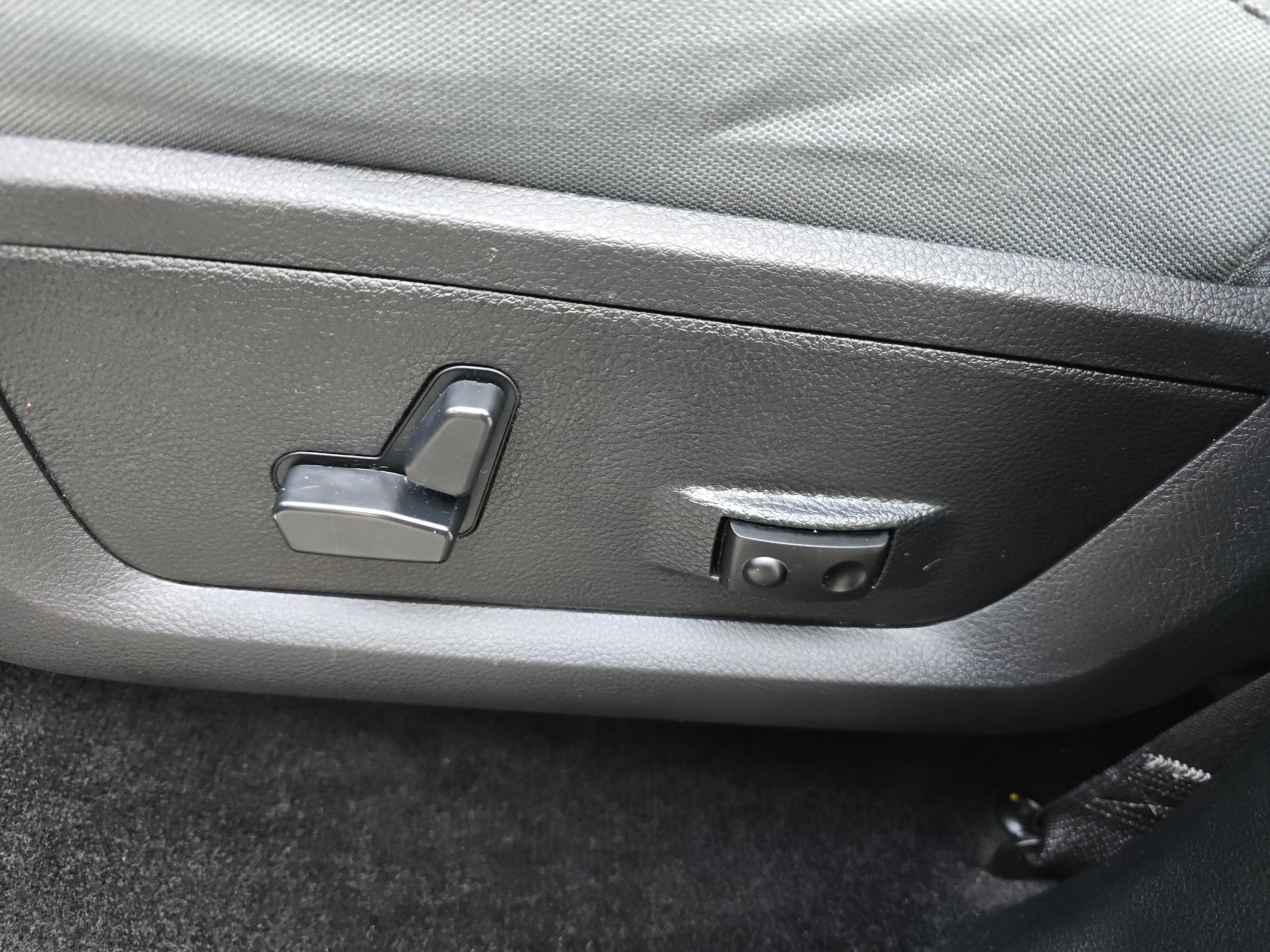 Used 2016 RAM 2500 Big Horn image 29