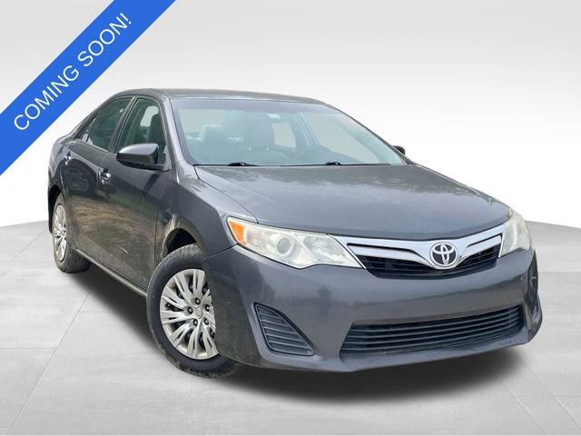 Used 2012 Toyota Camry LE image 1