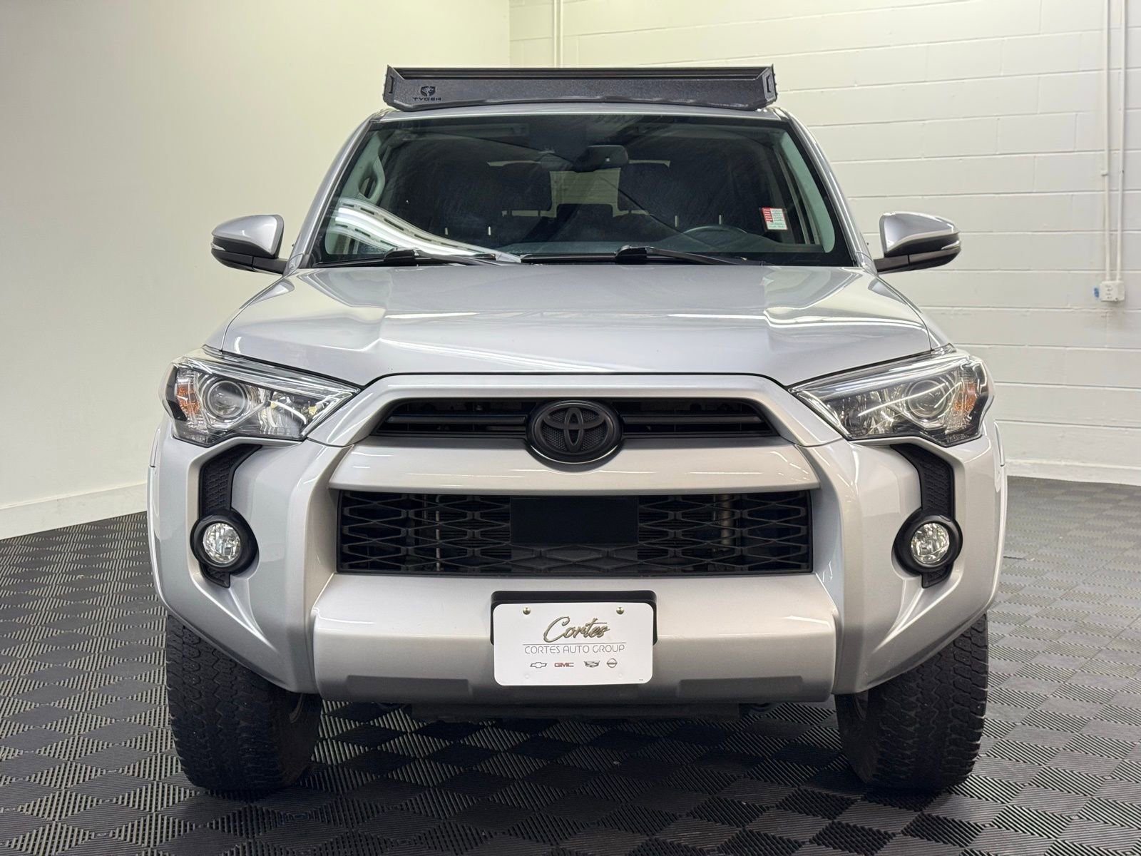 Used 2020 Toyota 4Runner SR5 Premium w/ Moonroof Package image 5
