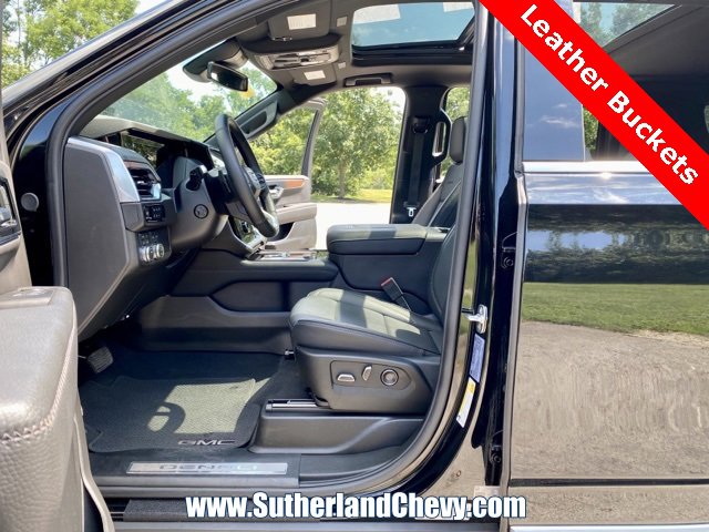 Certified 2025 GMC Yukon XL Denali w/ Sun & Power Step Package image 17