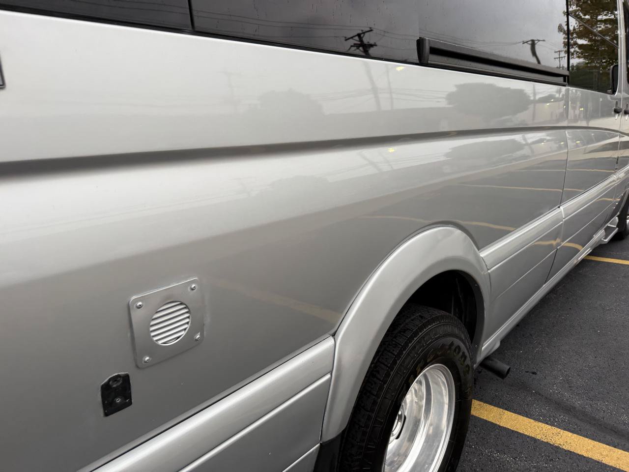 Used 2012 Mercedes-Benz Sprinter 3500 image 18