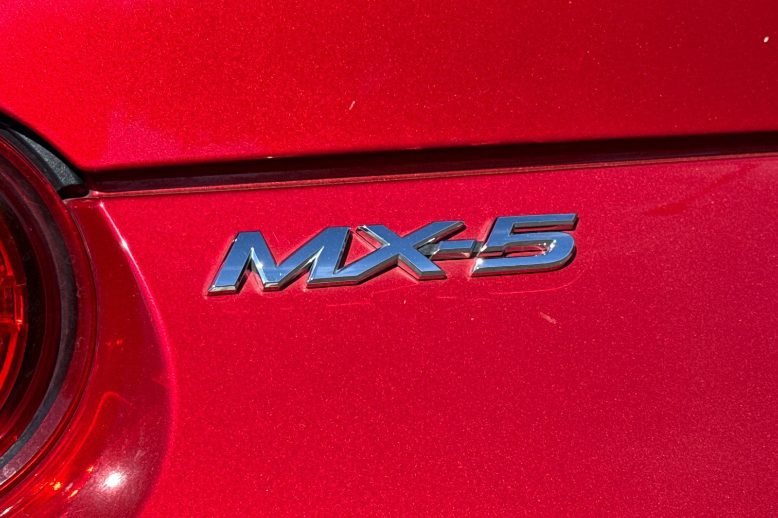 Used 2017 MAZDA MX-5 Miata RF Grand Touring RWD image 24