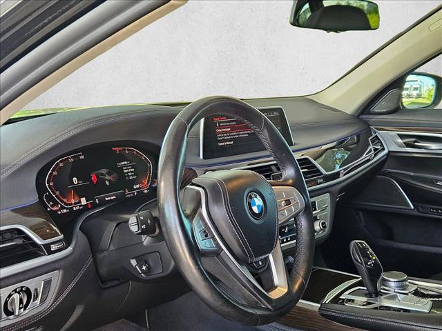 Used 2020 BMW 740i RWD image 9