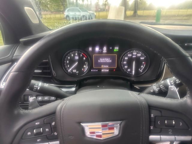 Certified 2024 Cadillac XT6 Sport w/ Platinum Package AWD/4WD image 12