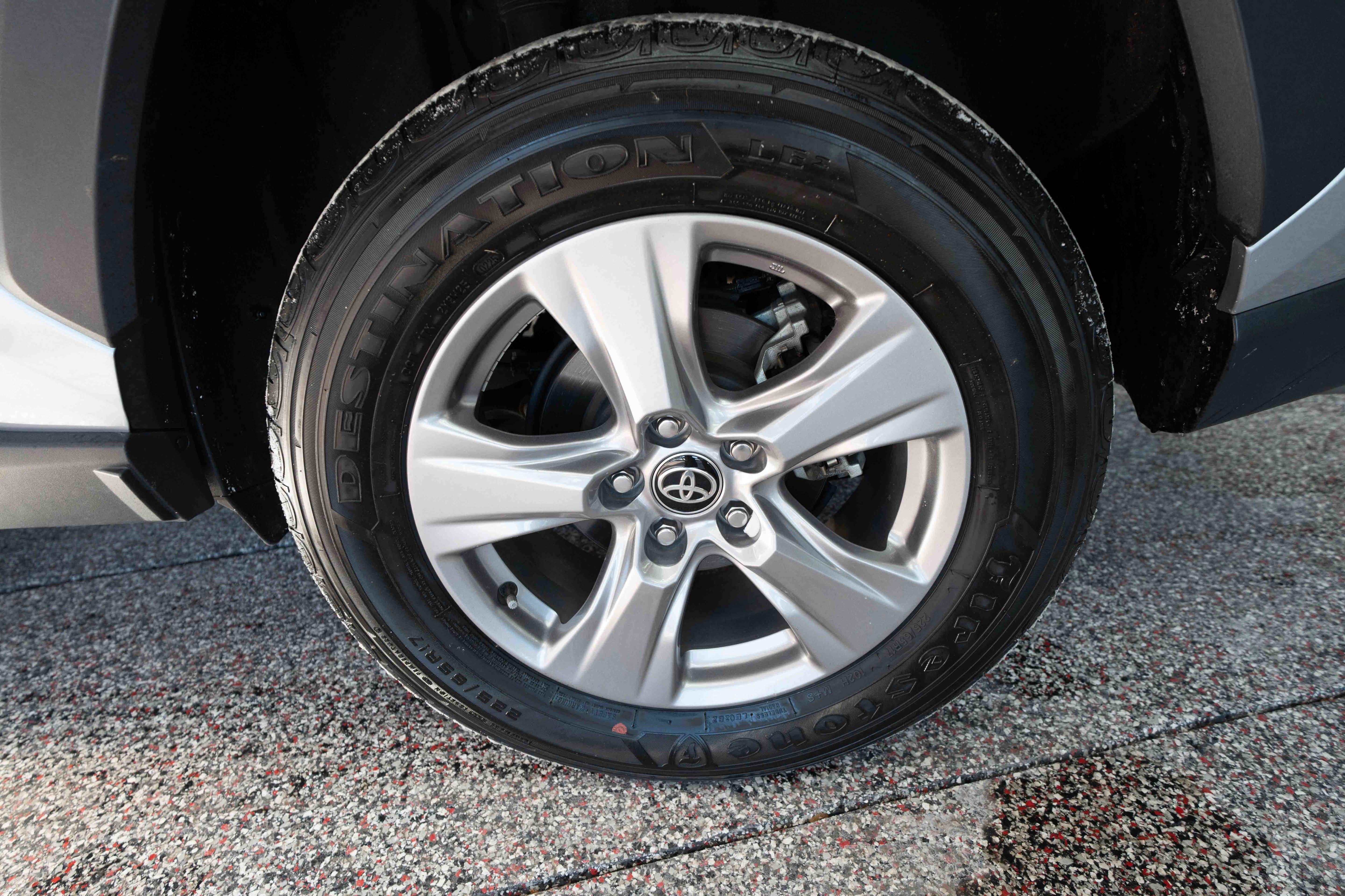 Used 2025 Toyota RAV4 XLE image 29