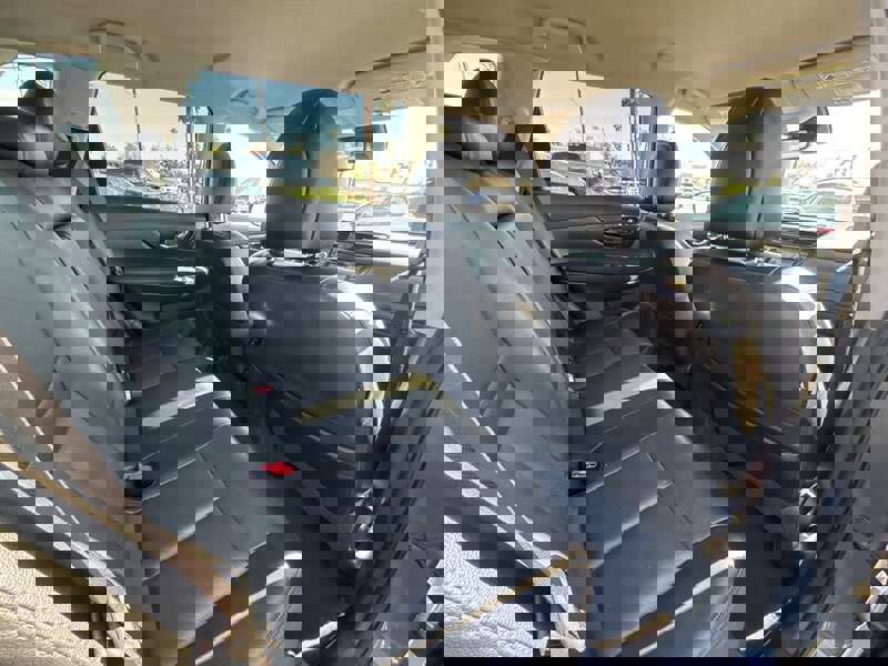 Used 2017 Nissan Rogue SL image 17