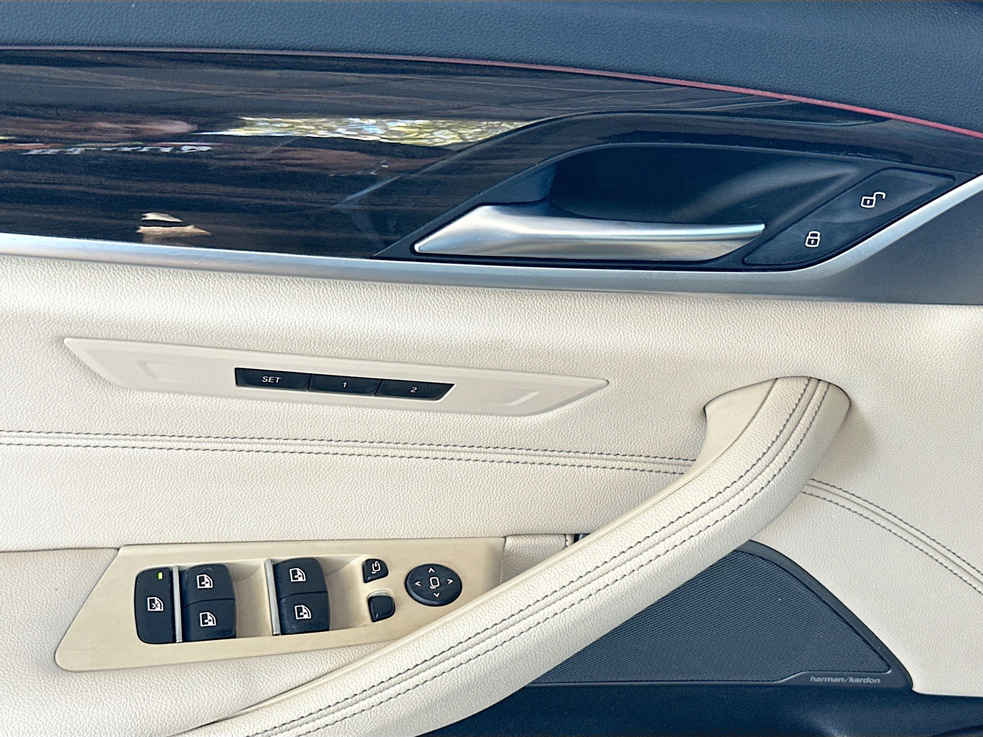 Certified 2023 BMW 540i w/ Premium Package image 18