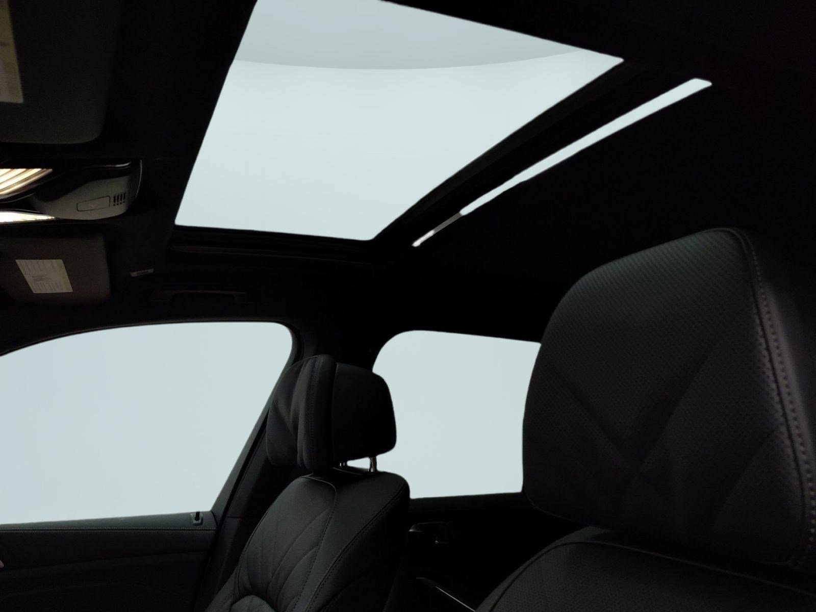 New 2026 BMW X5 xDrive50e w/ M Sport Package image 14