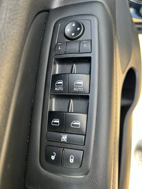 Certified 2020 Jeep Grand Cherokee Laredo AWD/4WD image 16