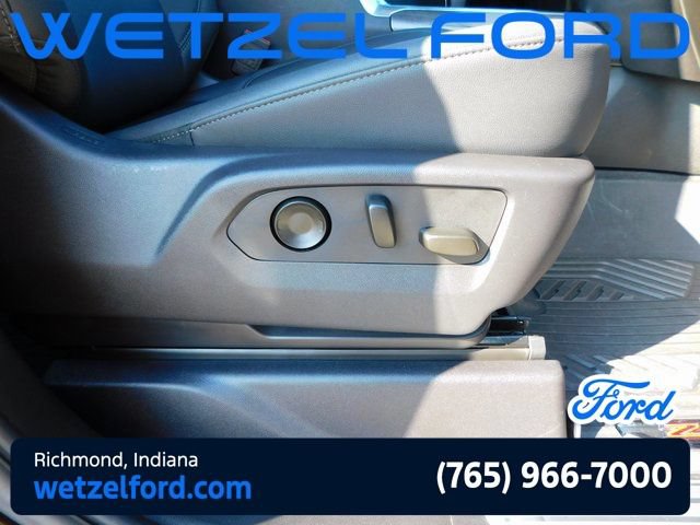 Used 2024 Chevrolet Silverado 1500 LTZ w/ LTZ Premium Package AWD/4WD image 25