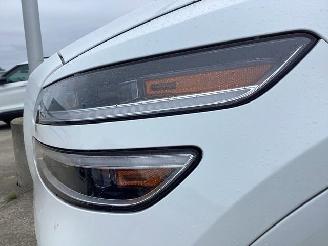 Used 2022 Genesis GV80 2.5T w/ Prestige Package 04 AWD/4WD image 6