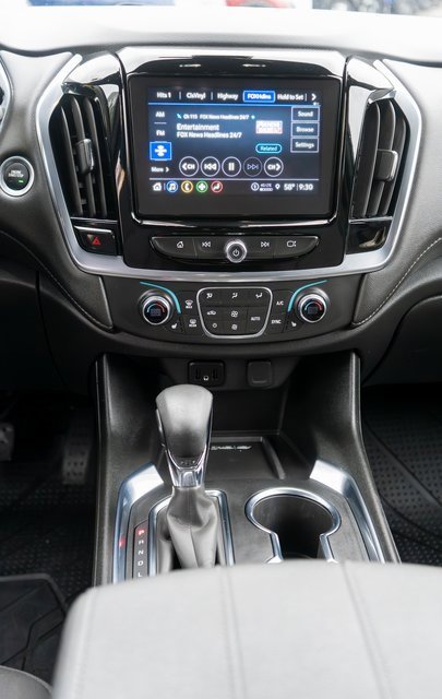Used 2023 Chevrolet Traverse LT image 18